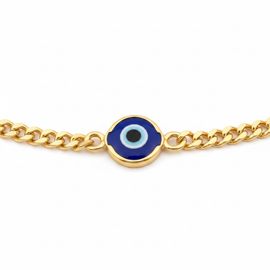 Evil eye curb chain anklet macro close-up